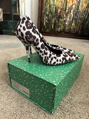 Balenciaga Knife Leopard Print Stiletto Heels - White/Brown